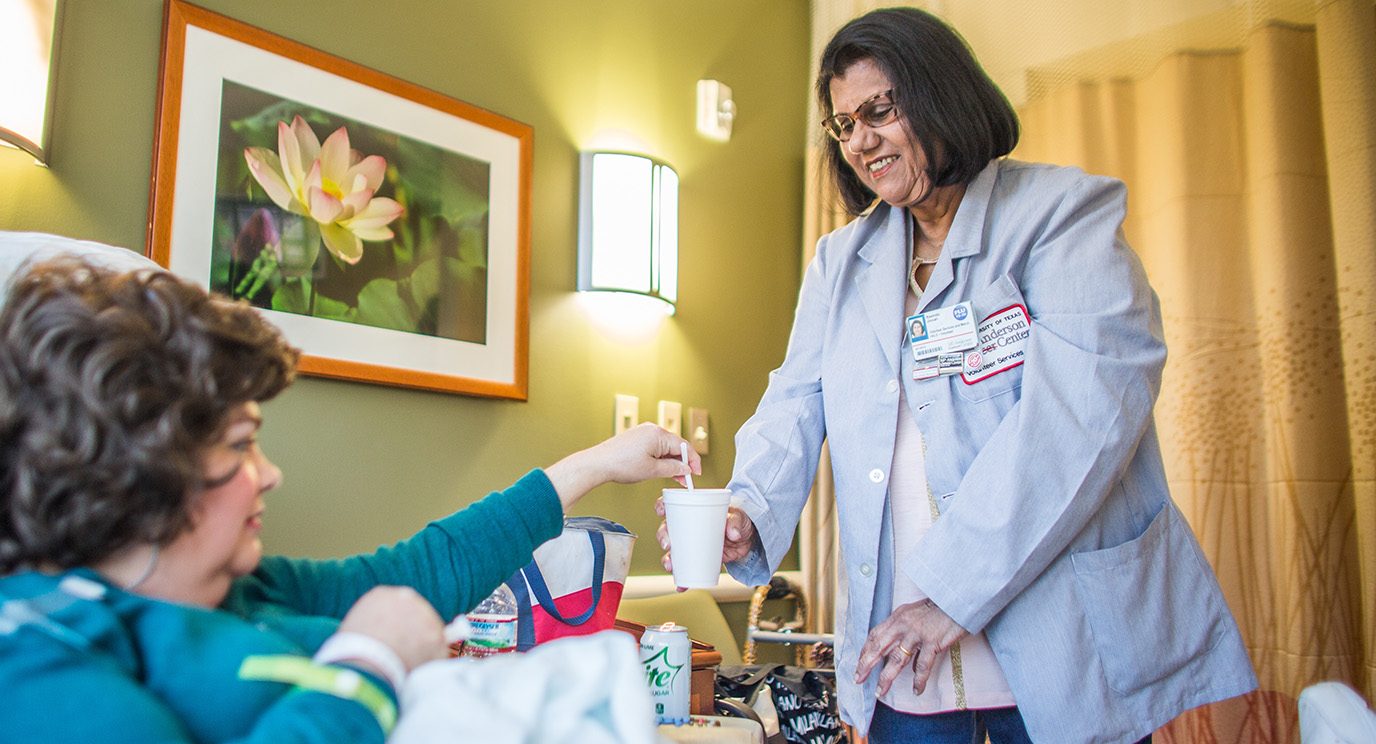 MD Anderson retiree Rashida Jinnah decided to volunteer at MD Anderson in Sugar Land, just minutes from her home.